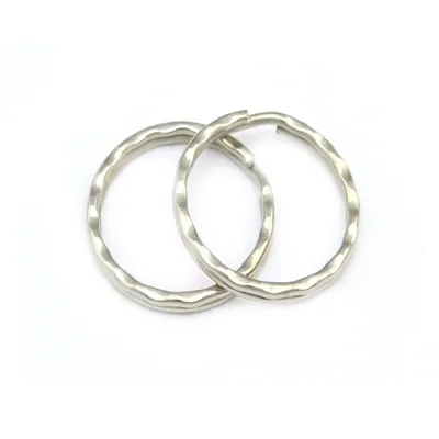 Produktbild von 50 Schlüsselringe 25 x 2mm vernickelt Schlüsselring gewellt