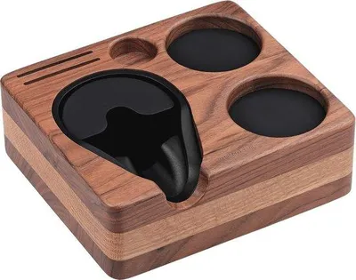 Produktbild von Famanu Espresso Tamper Station mit Holzbasis für 54/58mm Portafilter - Kaffeezubehör