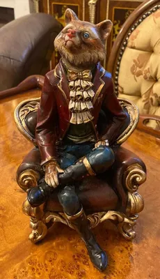 Produktbild von Casa Padrino Dekofigur Fuchs mit Barock Sessel 16 x 16 x H. 25 cm - Kunstharz Deko Figur - Schreibtisch Deko Figur - Wohnzimmer Deko Figur - Deko Skulptur - Deko Accessoires
