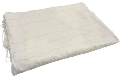 Produktbild von Tufting-Stoffrücken, Polyester-Material, Abmessungen 1,5 m x 4 m, Kompatibilität mit Tufting-Pistolen, einfarbiges Muster mit Führungslinien, schmutzabweisend und langlebig