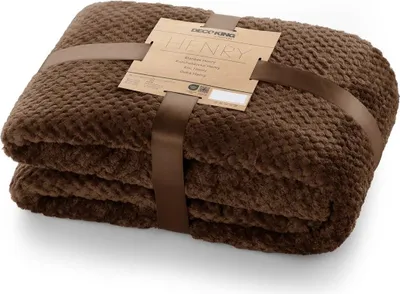 Zdjęcie produktu dla Koc z mikrofibry HENRY brązowy 70x150 nowoczesny żakard