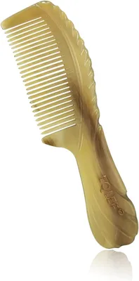 Immagine prodotto di Spazzola con manico lungo, denti fini, realizzata in corno di bovino naturale, ideale per modellare i capelli e curare la barba