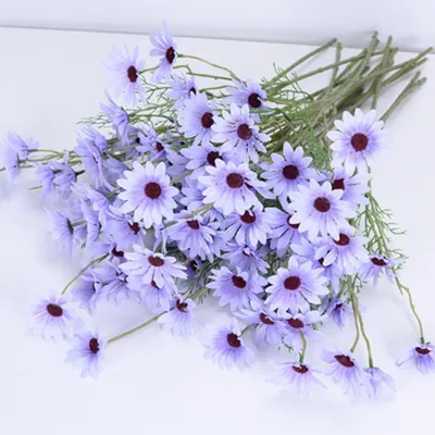Productafbeelding van Kunstbloemen Madeliefje - 12 Bundels - Zijden Nepbloemen - UV-bestendig - Voor Buiten