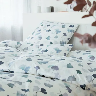 Produktbild von elegante Mako-Satin Bettwäsche-Garnitur Ginko Farbe Blue Größe 135x200+80x80