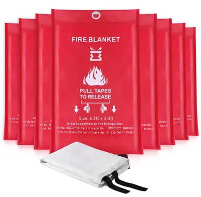 Productafbeelding van Branddeken 1m x 1m - Brandblusdeken voor de keuken - Brandblusdeken voor thuis - Brandblusser met glasvezel - Noodhulpbescherming - Efficiënt en eenvoudig in gebruik