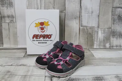 Produktbild von Ricosta Mädchen Klett-Sandale grau-rosa, zehengeschlossen 22