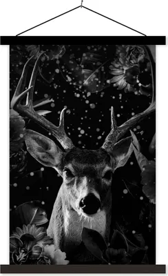Produktbild von MuchoWow® Textilposter Botanische Hirsche mit Lichtkugeln auf schwarzem Hintergrund - schwarz-weiß 60x90 cm mit schwarzem Rahmen - Poster Wohnzimmer