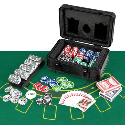 Produktbild von GOPLUS Komplettes Pokerset, Pokerkoffer aus Aluminium mit 300/400 Pokerchips, 2 Kartendecks, 5 Würfel, Dealer Button & Tischtuch (300 pcs)