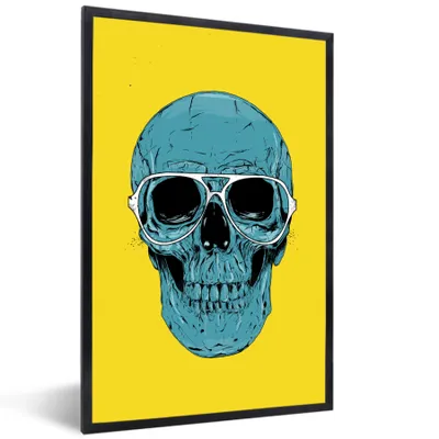 Produktbild von MuchoWow® Gerahmtes Poster Totenkopf - Blau - Gelb - Brille 20x30 cm - Poster mit Schwarzem Bilderrahmen Wandposter Rahmen Foto Bilder - Drucken - Bilder Poster im Rahmen