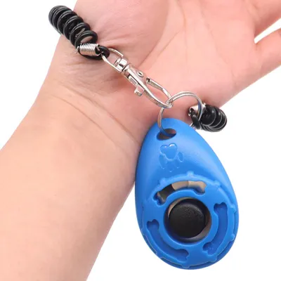 Produktbild von 4er-Pack Klicker für das Training von Haustieren mit Handschlaufe – Klicker für das Training von Hunden