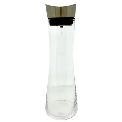 Produktbild von Glaskaraffe mit Edelstahlauslauf und Sieb – Glaskrug – Ø 10 x 34 cm – 1 Liter Glas
