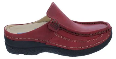 Produktbild von Wolky Clog Roll Slide 0620236-553, leicht glänzendes Nubukleder, Rot, Fußbett zum Wechseln 40