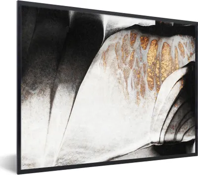 Produktbild von MuchoWow® Gerahmtes Poster Gold - Abstrakt - Design 80x60 cm - Poster mit Schwarzem Bilderrahmen Wandposter Rahmen Foto Bilder - Schwarzem - Mit Gestell