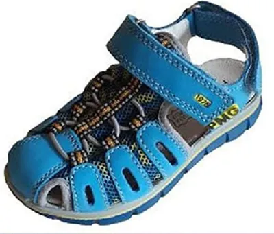 Produktbild von Primigi Jungen Sandalen Blau mit Klettverschluss, offenem Zehenbereich und robuster Sohle