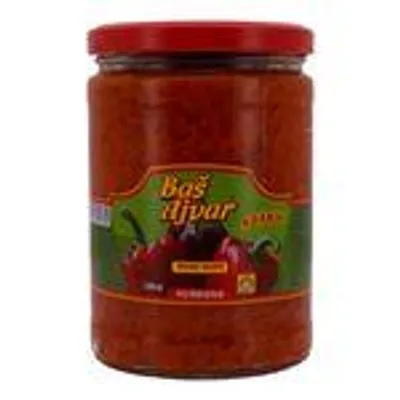 Baš Ajvar Stark, 580 ml – Pikante Paprikapaste aus gegrilltem Gemüse für alle, die es scharf mögen
