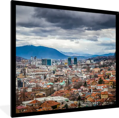 Produktbild von MuchoWow® Gerahmtes Poster Wolkendecke über Sarajevo Bosnien und Herzegowina 40x40 cm - Poster mit Schwarzem Bilderrahmen Wandposter Rahmen Foto Bilder - Mit Rahmen - Wanddekoration Schlafzimmer