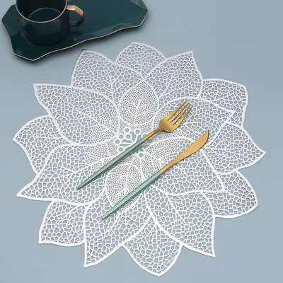 4er-Set PVC-Platzsets, Lotus-Design, wasserdicht, silber