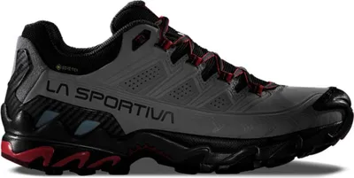 Grauer La Sportiva Ultra Raptor II Leather Woman GTX Schuh mit schwarzer und roter Sohle und roten Schnürsenkeln