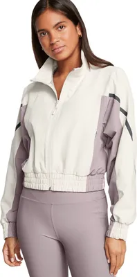 Produktbild von Under Armour Unstoppable Crop Jacke Beige L / Regular Frau Beige L