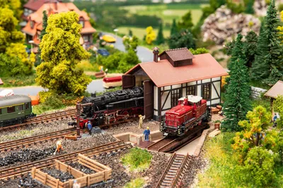 Produktbild von Faller 222104 - 1/160 / N - Segmentdrehscheibe mit Lokschuppen - Neu
