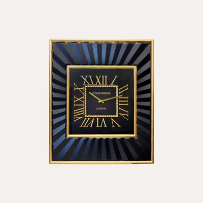 Produktbild von KEYHOMESTORE | Quadratische Metallwanduhr mit römischen Ziffern