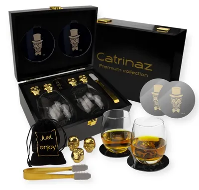Produktbild von s Whiskey-Set mit Gläsern und Whiskey-Steinen aus Edelstahl