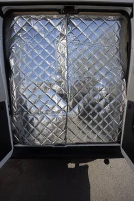 Image de Rideau thermique Tecon pour portes arrière – pour Fiat Ducato/Jumper/Boxer H2 à partir de 2006 (en deux parties, avec fermeture éclair)