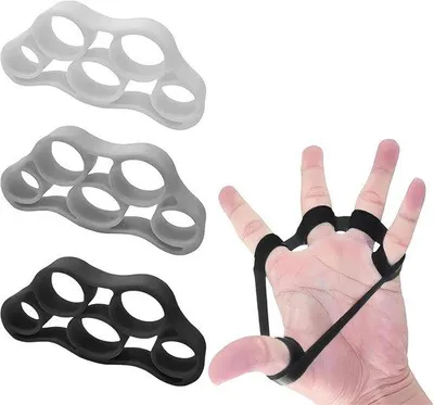 Produktbild von Famanu Set von 3 Fingertrainern für Handkraft, gezielte Muskelstärkung und Entspannung der Hände