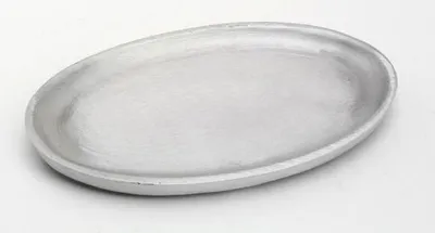 Produktbild von Kerzenteller oval 17 x 10 cm Aluminium Silber matt für Ovalkerzen, Ellipsen, Hochzeitskerzen, Taufkerzen