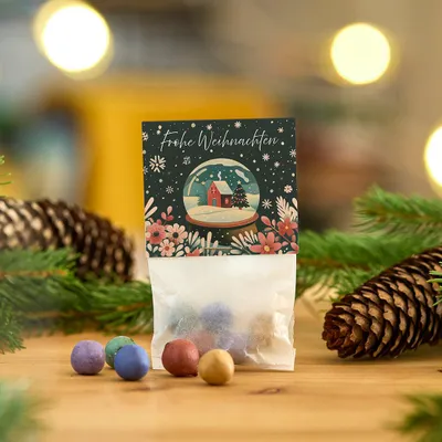 Image de 50 boules de fleurs dans un sachet « boule à neige » – Bombes à graines comme cadeau de Noël – Cadeaux et petits présents durables – Fabriqués à la main en Allemagne, sans plastique, respectueux des abeilles