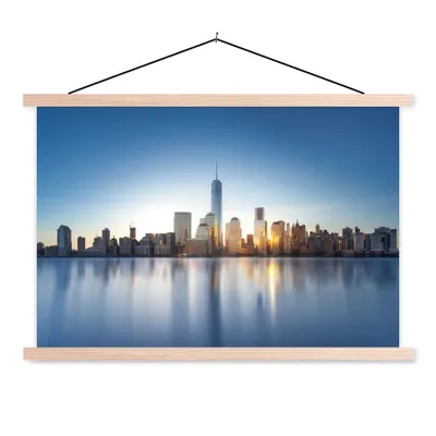 Produktbild von MuchoWow® Textilposter New York - Skyline - Spiegelung 60x40 cm mit holzfarbenen Rahmen - Bilder