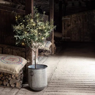 Lichtsnoer mit 50 warmweißen LEDs, grünes Kabel, Timer, 6,4 m
