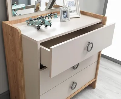 Obrázok produktu pre Elegantná moderná komoda z hnedého dreva do obývačky a spálne