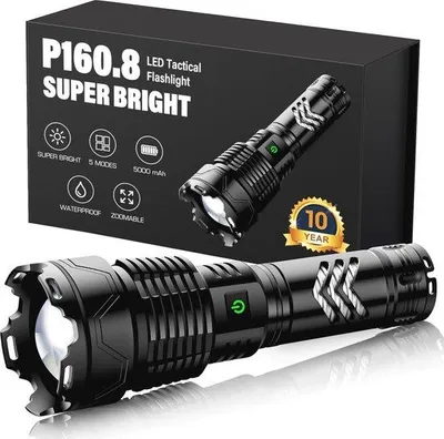 Immagine prodotto di Torcia ricaricabile da esterno con 990.000 lumen e 6 modalità di illuminazione - Impermeabile e potente