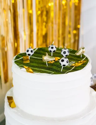 Zdjęcie produktu dla Świeczki na tort piłka nożna i futbolówka 6szt - Dekora