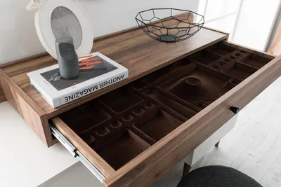 Produktbild von Weißes Schlafzimmer Set Designer Schminktisch Luxus Kommode Spiegel 3tlg