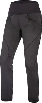 Noya Jeans Organic Pants von Ocun; schwarze Kletterhose für Damen mit elastischem Bund und seitlichen Taschen.