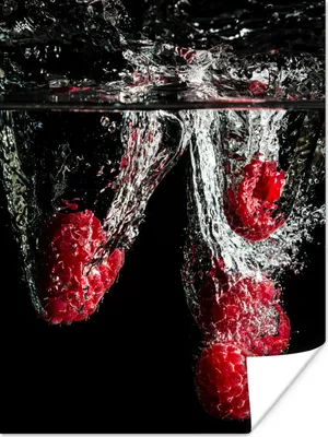 Produktbild von MuchoWow® Poster Himbeeren - Obst - Stilleben - Wasser - Schwarz - Rot 60x80 cm - Schlafzimmer Dekoration