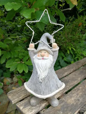 Produktbild von LED Nikolaus mit Stern oben, grau