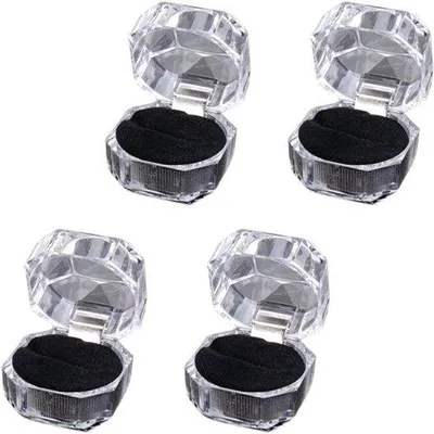 Immagine prodotto di Scatola regalo per anelli in cristallo trasparente, con inserto in schiuma nera - Custodia in acrilico per anelli - Contenitore organizer per gioielli, ideale per matrimoni, proposte di matrimonio e San Valentino
