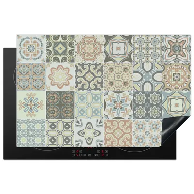 Produktbild von KitchenYeah© Herdabdeckplatte Muster - Fliese - Mosaik , 81x52cm, Küche Deko, Glaskeramikkochfeld Herdabdeckung, Abdeckplatte fùr Kochfeld