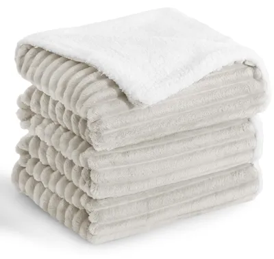 Knuffeldecke Beige 220 x 240 cm, kuschelig weich