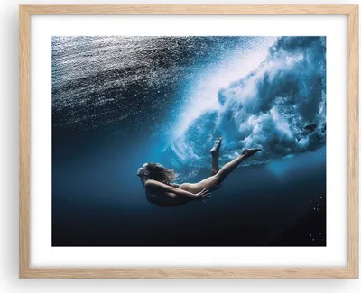 Produktbild von Gerahmtes Poster - Rahmen in heller Eiche - Tauchen Frau Wellen - 50x40 cm - Wand Bild - Wanddeko - Wandbilder - Kunstposter - Wandposter - Bilderrahmen - Bilder - Kunstdruck - P2NAA50x40-4599