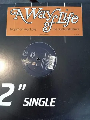 Produktbild von Trippin' On Your Love (Sunburst Remixes)