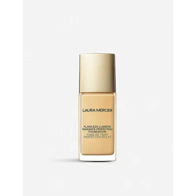 Zdjęcie produktu dla FLAWLESS LUMIÈRE RADIANCE PERFECTING FOUNDATION - Odcień: 1N1 Creme