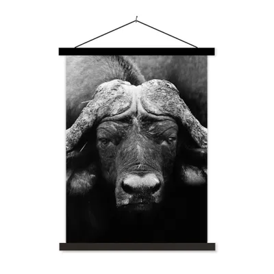 Produktbild von MuchoWow® Textilposter Tiere - Büffel - Schwarz - Weiß - Porträt 40x53 cm mit schwarzem Rahmen - Abbildung