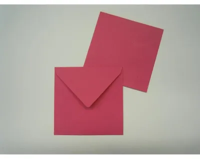Produktbild von Briefumschläge 125x140mm 100g/qm gummiert VE=100 Stück fuchsia