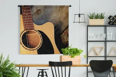 Produktbild von MuchoWow® Wandteppich Wandbehang Eine akustische Gitarre auf einem Holzsockel 150x150 cm Tapisserie Dekoration Wandtuch - Wohnaccessoires - Modernes