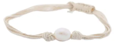 Produktbild von Misaki Damen Armband weiß Textil Perle QCUBWAVE