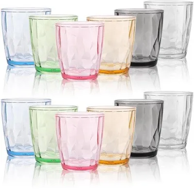 Produktbild von Set aus 12 Trinkbechern - Farbenfrohes Acryl - 330 ml